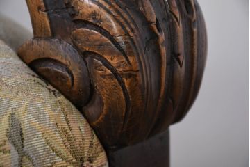 イギリスアンティーク　上手物!!　素晴らしい彫刻の高級アームチェア(椅子、サロンチェア、ダイニングチェア、英国)(R-081799)