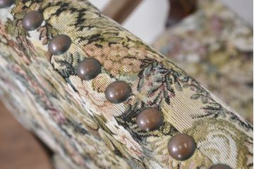 イギリスアンティーク　上手物!!　素晴らしい彫刻の高級アームチェア(椅子、サロンチェア、ダイニングチェア、英国)(R-081800)