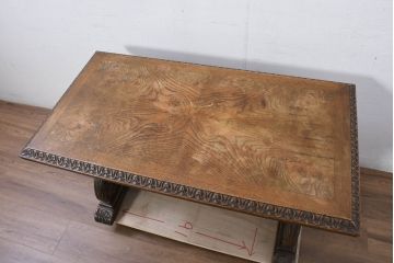 イギリスアンティーク　上手物!!　美しい彫刻が施されたローテーブル(センターテーブル、コーヒーテーブル、リビングテーブル、店舗什器、英国)(R-081801)