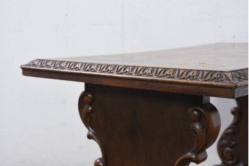 イギリスアンティーク　上手物!!　美しい彫刻が施されたローテーブル(センターテーブル、コーヒーテーブル、リビングテーブル、店舗什器、英国)(R-081801)