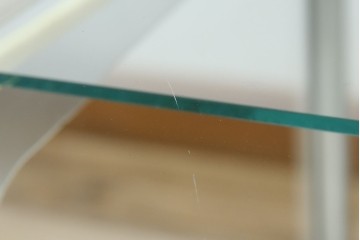 和製ビンテージ　メタルフレームが無骨でかっこいいレトロな縦型ガラスケース　(R-081804)