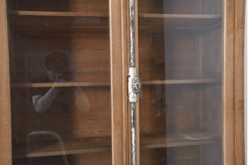 フランスアンティーク　ペイント仕上げ限定　特大!!　オーク材　ツートーンカラーがお洒落なグレモン錠付きのセパレートキャビネット(収納棚、戸棚、食器棚、カップボード、ブックケース、本箱、バラ売り可能)(R-081809)