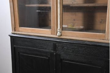 フランスアンティーク　ペイント仕上げ限定　特大!!　オーク材　ツートーンカラーがお洒落なグレモン錠付きのセパレートキャビネット(収納棚、戸棚、食器棚、カップボード、ブックケース、本箱、バラ売り可能)(R-081809)