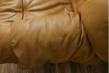 中古　美品　希少な廃番品　EKORNES(エコーネス)　最上級クラス　ドルチェシリーズ　ストレスレスチェアとオットマンのセット(本革、レザー、リクライニングチェア、回転チェア、椅子、一人掛けソファ、1Pソファ、フットスツール、北欧)(定価約50万円)(R-081813)