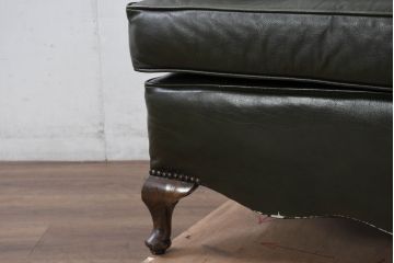 イギリスアンティーク　レザー(本革)　重厚感のある佇まいが魅力的なウィングバックソファ(ウイングバックソファ、1人掛けソファ、1P、一人掛けソファ、アームチェア、店舗什器、英国)(R-081814)