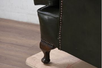 イギリスアンティーク　レザー(本革)　重厚感のある佇まいが魅力的なウィングバックソファ(ウイングバックソファ、1人掛けソファ、1P、一人掛けソファ、アームチェア、店舗什器、英国)(R-081814)