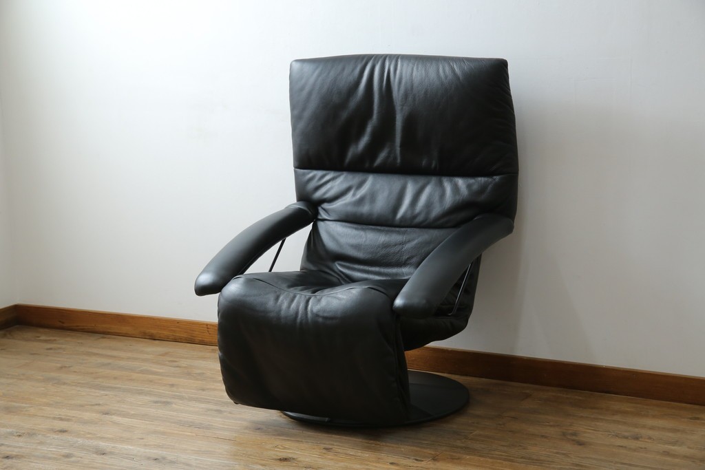 中古　美品　希少モデル!!　maruni(マルニ木工)　本革(レザー)　贅沢なくつろぎのひとときにおすすめのリクライニングパーソナルチェア　定価約18万円　(R-081816)