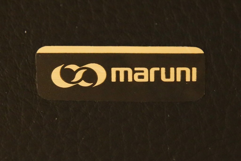 中古　美品　希少モデル!!　maruni(マルニ木工)　本革(レザー)　贅沢なくつろぎのひとときにおすすめのリクライニングパーソナルチェア　定価約18万円　(R-081816)