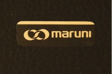 中古　美品　希少モデル!!　maruni(マルニ木工)　本革(レザー)　贅沢なくつろぎのひとときにおすすめのリクライニングパーソナルチェア　定価約18万円　(R-081816)