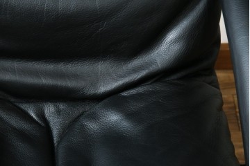 中古　美品　希少モデル!!　maruni(マルニ木工)　本革(レザー)　贅沢なくつろぎのひとときにおすすめのリクライニングパーソナルチェア　定価約18万円　(R-081816)