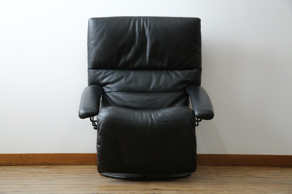 中古　美品　希少モデル!!　maruni(マルニ木工)　本革(レザー)　贅沢なくつろぎのひとときにおすすめのリクライニングパーソナルチェア　定価約18万円　(R-081816)