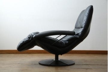 中古　美品　希少モデル!!　maruni(マルニ木工)　本革(レザー)　贅沢なくつろぎのひとときにおすすめのリクライニングパーソナルチェア　定価約18万円　(R-081816)