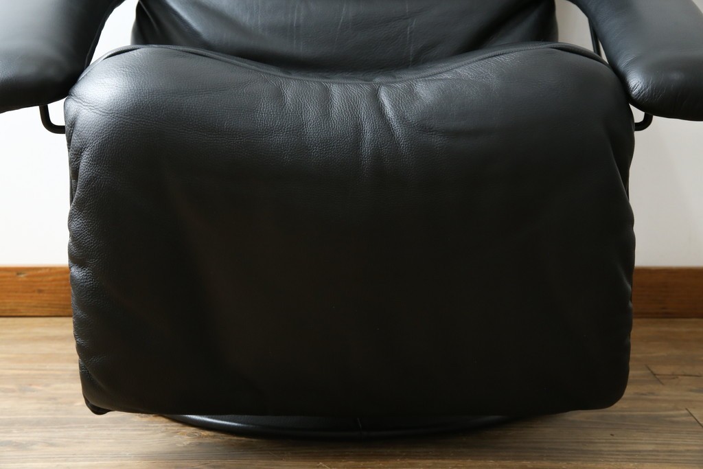 中古　美品　希少モデル!!　maruni(マルニ木工)　本革(レザー)　贅沢なくつろぎのひとときにおすすめのリクライニングパーソナルチェア　定価約18万円　(R-081816)