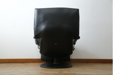 中古　美品　希少モデル!!　maruni(マルニ木工)　本革(レザー)　贅沢なくつろぎのひとときにおすすめのリクライニングパーソナルチェア　定価約18万円　(R-081816)