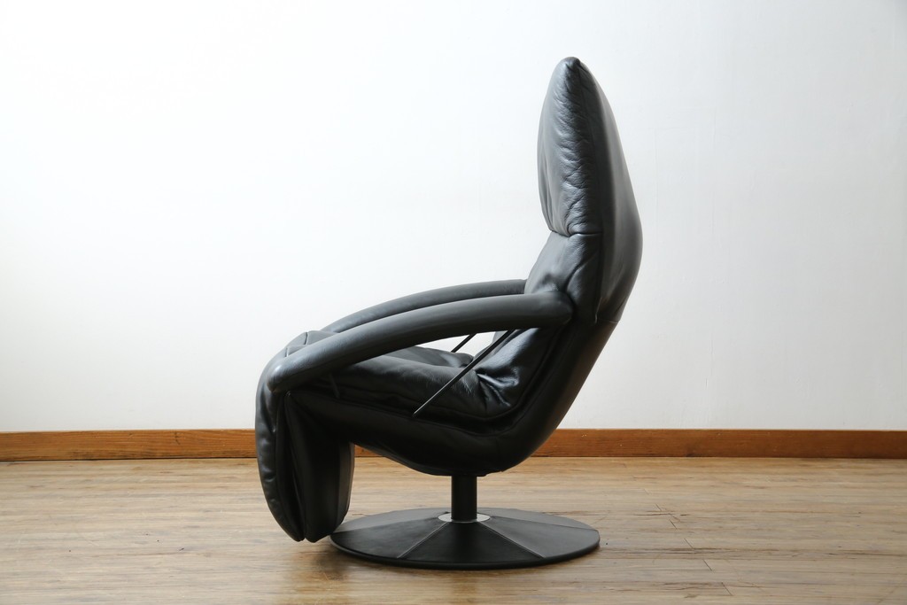 中古　美品　希少モデル!!　maruni(マルニ木工)　本革(レザー)　贅沢なくつろぎのひとときにおすすめのリクライニングパーソナルチェア　定価約18万円　(R-081816)