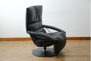 中古　美品　希少モデル!!　maruni(マルニ木工)　本革(レザー)　贅沢なくつろぎのひとときにおすすめのリクライニングパーソナルチェア　定価約18万円　(R-081816)