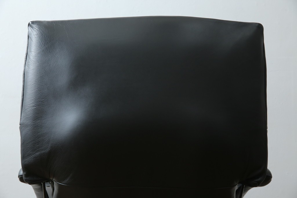 中古　美品　希少モデル!!　maruni(マルニ木工)　本革(レザー)　贅沢なくつろぎのひとときにおすすめのリクライニングパーソナルチェア　定価約18万円　(R-081816)