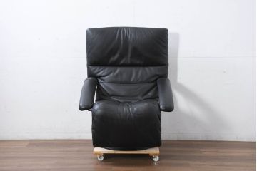 中古　美品　希少モデル!!　maruni(マルニ木工)　本革(レザー)　贅沢なくつろぎのひとときにおすすめのリクライニングパーソナルチェア(1Pソファ、1人掛けソファ、一人掛けソファ、アームチェア、イージーチェア)(定価約18万円)(R-081816)