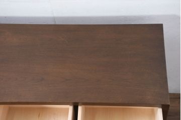 中古　超美品　ほぼ新品　カリモク家具(karimoku)　domani(ドマーニ)　Morganton(モーガントン)　上品な佇まいのドロワーチェスト(サイドチェスト、引き出し、店舗什器)(定価約49万円)(R-081817)
