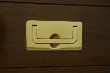 新古　未使用　カリモク家具(karimoku)　domani(ドマーニ)　Morganton(モーガントン)　上品な佇まいのドロワーチェスト　定価約49万円　(R-081817)
