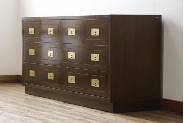 中古　超美品　ほぼ新品　カリモク家具(karimoku)　domani(ドマーニ)　Morganton(モーガントン)　上品な佇まいのドロワーチェスト(サイドチェスト、引き出し、店舗什器)(定価約49万円)(R-081818)