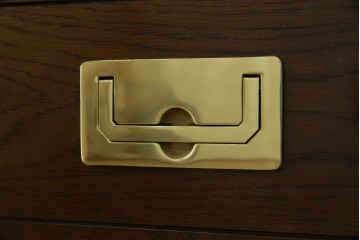 中古　超美品　ほぼ新品　カリモク家具(karimoku)　domani(ドマーニ)　Morganton(モーガントン)　上品な佇まいのドロワーチェスト　定価約49万円　(R-081819)