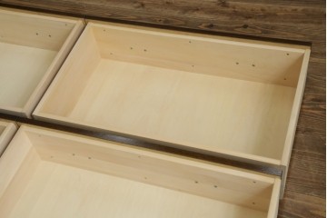 中古　超美品　ほぼ新品　カリモク家具(karimoku)　domani(ドマーニ)　Morganton(モーガントン)　上品な佇まいのドロワーチェスト　定価約49万円　(R-081819)