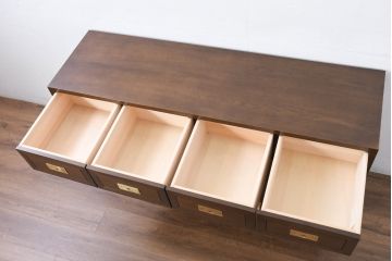中古　超美品　ほぼ新品　カリモク家具(karimoku)　domani(ドマーニ)　Morganton(モーガントン)　上品な佇まいのドロワーチェスト(サイドチェスト、引き出し、店舗什器)(定価約49万円)(R-081819)