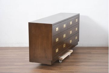 中古　超美品　ほぼ新品　カリモク家具(karimoku)　domani(ドマーニ)　Morganton(モーガントン)　上品な佇まいのドロワーチェスト(サイドチェスト、引き出し、店舗什器)(定価約49万円)(R-081820)
