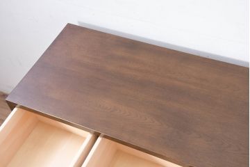 中古　超美品　ほぼ新品　カリモク家具(karimoku)　domani(ドマーニ)　Morganton(モーガントン)　上品な佇まいのドロワーチェスト(サイドチェスト、引き出し、店舗什器)(定価約49万円)(R-081820)