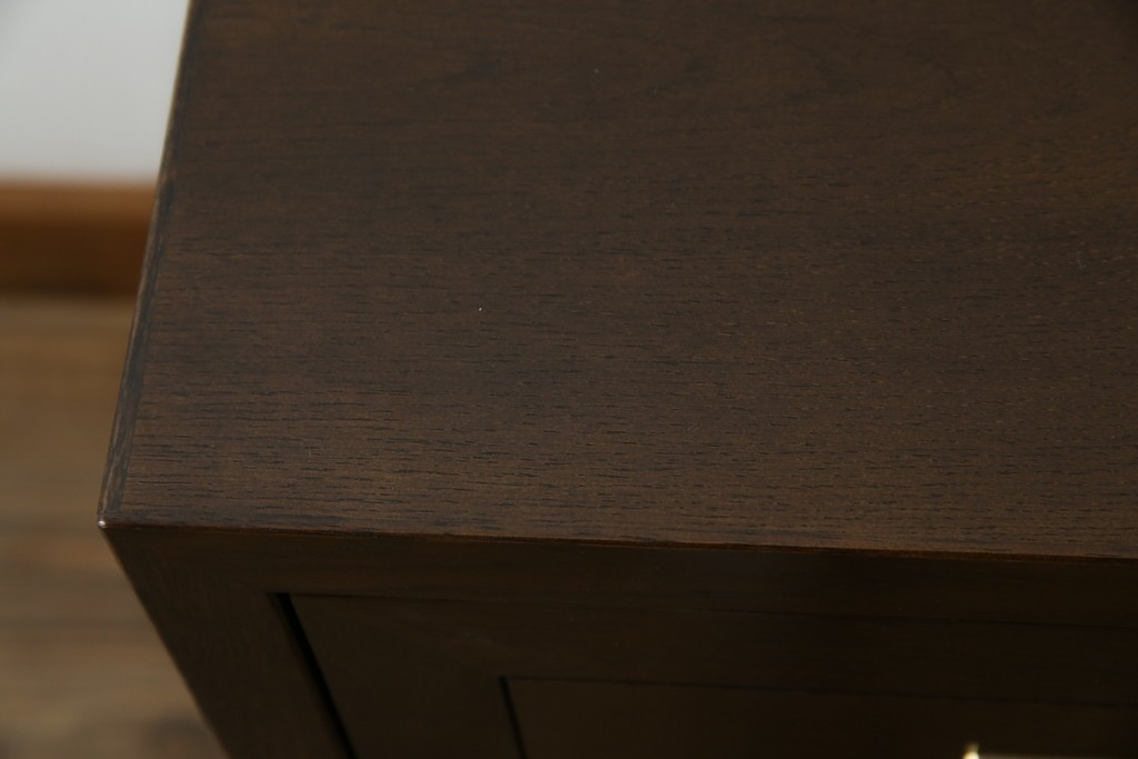 中古　超美品　ほぼ新品　カリモク家具(karimoku)　domani(ドマーニ)　Morganton(モーガントン)　上品な佇まいのドロワーチェスト　定価約49万円相当　(R-081820)