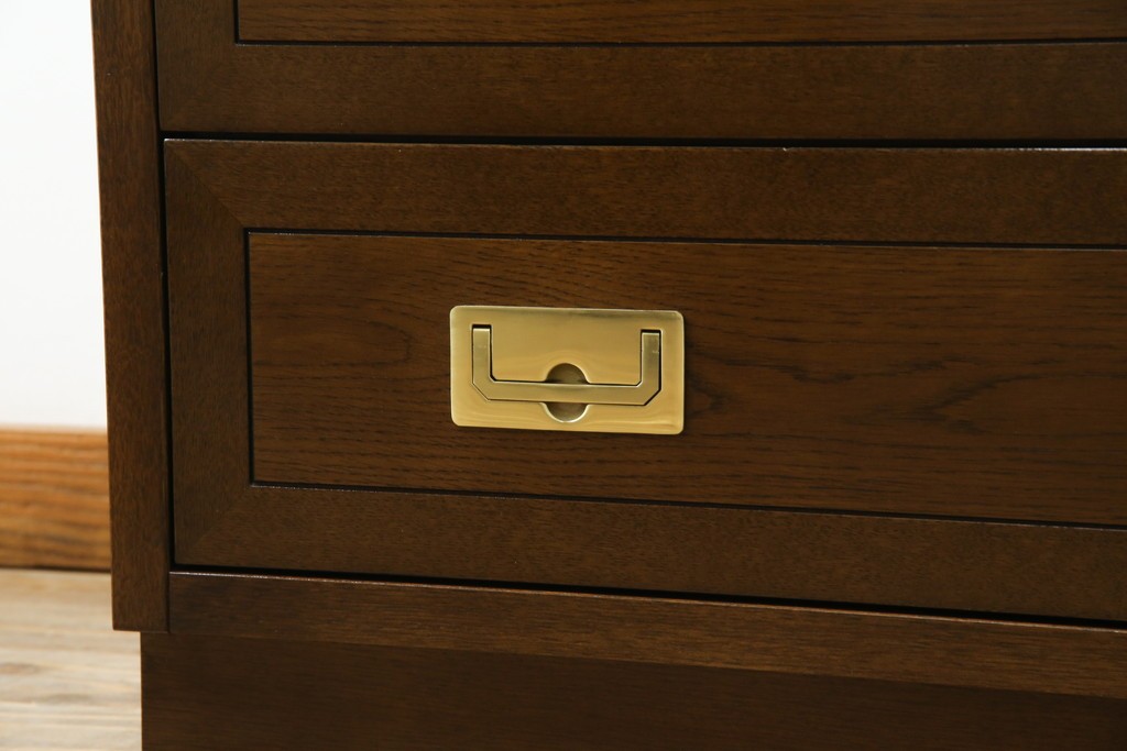 中古　超美品　ほぼ新品　カリモク家具(karimoku)　domani(ドマーニ)　Morganton(モーガントン)　上品な佇まいのドロワーチェスト　定価約49万円相当　(R-081820)