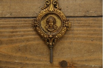 和製アンティーク　明治〜大正期　精工舎(SEIKOSHA、セイコー)　TRADE(S)MARK　黒柿材　立派な彫刻とユニークな振り子のデザインが魅力的な柱時計　(R-081830)