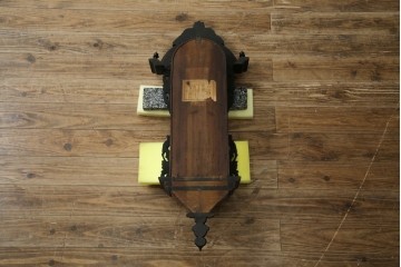 和製アンティーク　明治〜大正期　精工舎(SEIKOSHA、セイコー)　TRADE(S)MARK　黒柿材　立派な彫刻とユニークな振り子のデザインが魅力的な柱時計　(R-081830)