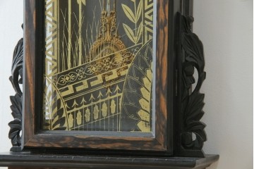 和製アンティーク　明治〜大正期　精工舎(SEIKOSHA、セイコー)　TRADE(S)MARK　黒柿材　立派な彫刻とユニークな振り子のデザインが魅力的な柱時計　(R-081830)