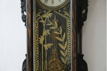和製アンティーク　明治〜大正期　精工舎(SEIKOSHA、セイコー)　TRADE(S)MARK　黒柿材　立派な彫刻とユニークな振り子のデザインが魅力的な柱時計　(R-081830)