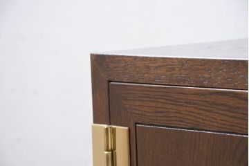 中古　超美品!!　ほぼ新品!!　カリモク家具(karimoku)　domani(ドマーニ)　Morganton(モーガントン)　ヒッコリーブラウン　高級感漂う上品なデザインが魅力的なサイドボード(収納棚、戸棚、引き出し、サイドキャビネット)(定価約45万円)(R-081832)