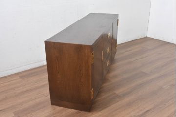 中古　超美品!!　ほぼ新品!!　カリモク家具(karimoku)　domani(ドマーニ)　Morganton(モーガントン)　ヒッコリーブラウン　高級感漂う上品なデザインが魅力的なサイドボード(収納棚、戸棚、引き出し、サイドキャビネット)(定価約45万円)(R-081832)