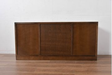 中古　超美品!!　ほぼ新品!!　カリモク家具(karimoku)　domani(ドマーニ)　Morganton(モーガントン)　ヒッコリーブラウン　高級感漂う上品なデザインが魅力的なサイドボード(収納棚、戸棚、引き出し、サイドキャビネット)(定価約45万円)(R-081832)