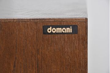 中古　超美品!!　ほぼ新品!!　カリモク家具(karimoku)　domani(ドマーニ)　Morganton(モーガントン)　ヒッコリーブラウン　高級感漂う上品なデザインが魅力的なサイドボード(収納棚、戸棚、引き出し、サイドキャビネット)(定価約45万円)(R-081832)