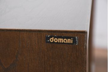 中古　超美品!!　ほぼ新品!!　カリモク家具(karimoku)　domani(ドマーニ)　Morganton(モーガントン)　ヒッコリーブラウン　高級感漂う上品なデザインが魅力的なサイドボード(収納棚、戸棚、引き出し、サイドキャビネット)(定価約45万円)(R-081833)