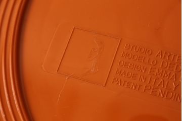 イタリアビンテージ　Artemide MILANO(アルテミデ)社　DEDALO(デダーロ)　コロンとしたフォルムが魅力的!近未来的なインテリアにおすすめのアンブレラスタンド(傘立て、かさ立て、ディスプレイ、店舗什器、ヴィンテージ)(R-081844)