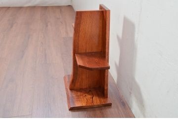 新古品　未使用　展示品　岩手岩泉・純木家具　漆塗り　栓材　木のあたたかみを感じる飾り棚(陳列棚、ディスプレイラック)(R-081845)