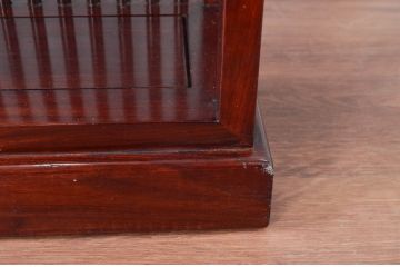 中古　美品　唐木　上品な縦格子が和の美しさを漂わせる小振りな飾り棚(陳列棚、花梨棚、ディスプレイラック、収納棚、オープンラック)(R-081846)