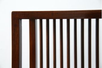 中古　美品　唐木　上品な縦格子が和の美しさを漂わせる小振りな飾り棚(陳列棚、花梨棚、ディスプレイラック、収納棚、オープンラック)(R-081846)