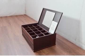 中古　未使用　展示品　新古品　インテリアデザイナー　土屋晃一　整理整頓に便利なタイドロア(ネクタイケース、ネクタイ箪笥、ネクタイ入れ、小物入れ、小物収納、卓上収納)(R-081849)