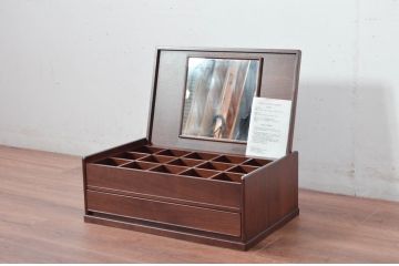 中古　未使用　展示品　新古品　インテリアデザイナー　土屋晃一　整理整頓に便利なタイドロア(ネクタイケース、ネクタイ箪笥、ネクタイ入れ、小物入れ、小物収納、卓上収納)(R-081850)
