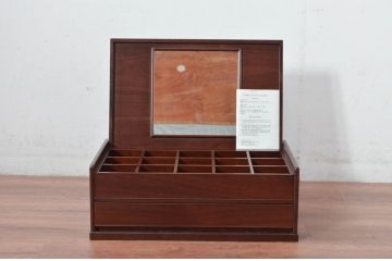 中古　未使用　展示品　新古品　インテリアデザイナー　土屋晃一　整理整頓に便利なタイドロア(ネクタイケース、ネクタイ箪笥、ネクタイ入れ、小物入れ、小物収納、卓上収納)(R-081850)