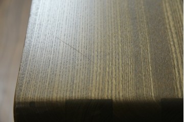 中古　未使用展示品　新古品　内部桐材　職人手作り　美しい柾目のシンプルな7段小引き出し(卓上収納、小物収納、サイドチェスト)(定価約15万円)(R-081851)