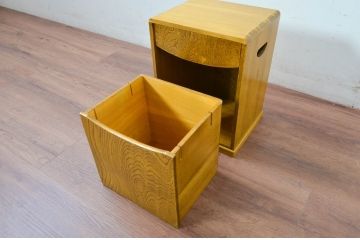 中古　未使用　展示品　新古品　職人手作り　栓材　空間に馴染むシンプルなごみ箱(ゴミ箱、ちり箱、くず入れ、ダストボックス)(R-081852)